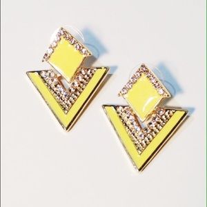 Trendy Art Deco Dangling Earrings